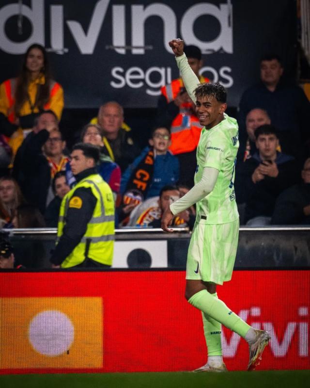 1738884695282021473.jpg 1738884002137.jpg