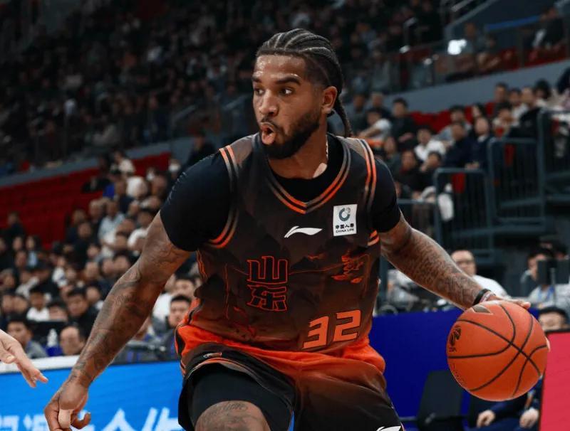 GA黄金甲平台-山东外援隐患太大！克里斯情绪波动大，鲍威尔只能高出手换高得分